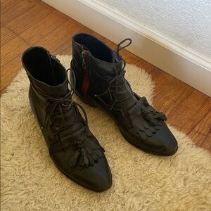 Modern Vice Tassel Ankle Boots